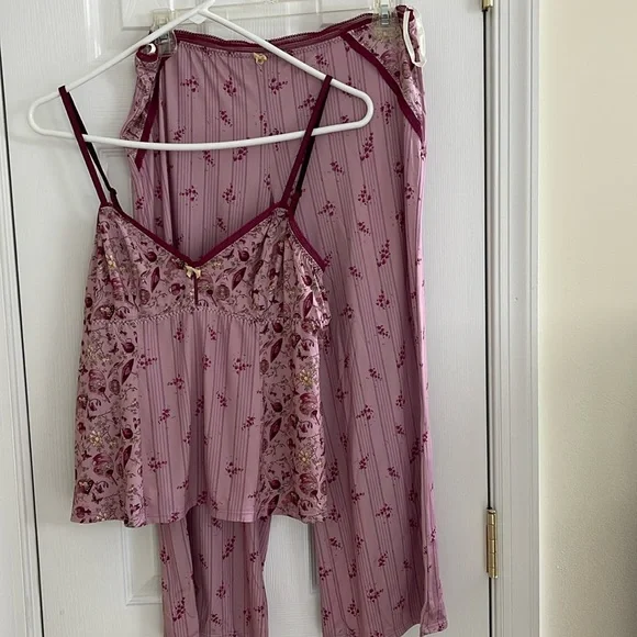 DKNY women’s 2-piece pajama set, Medium - Picture 1 of 5